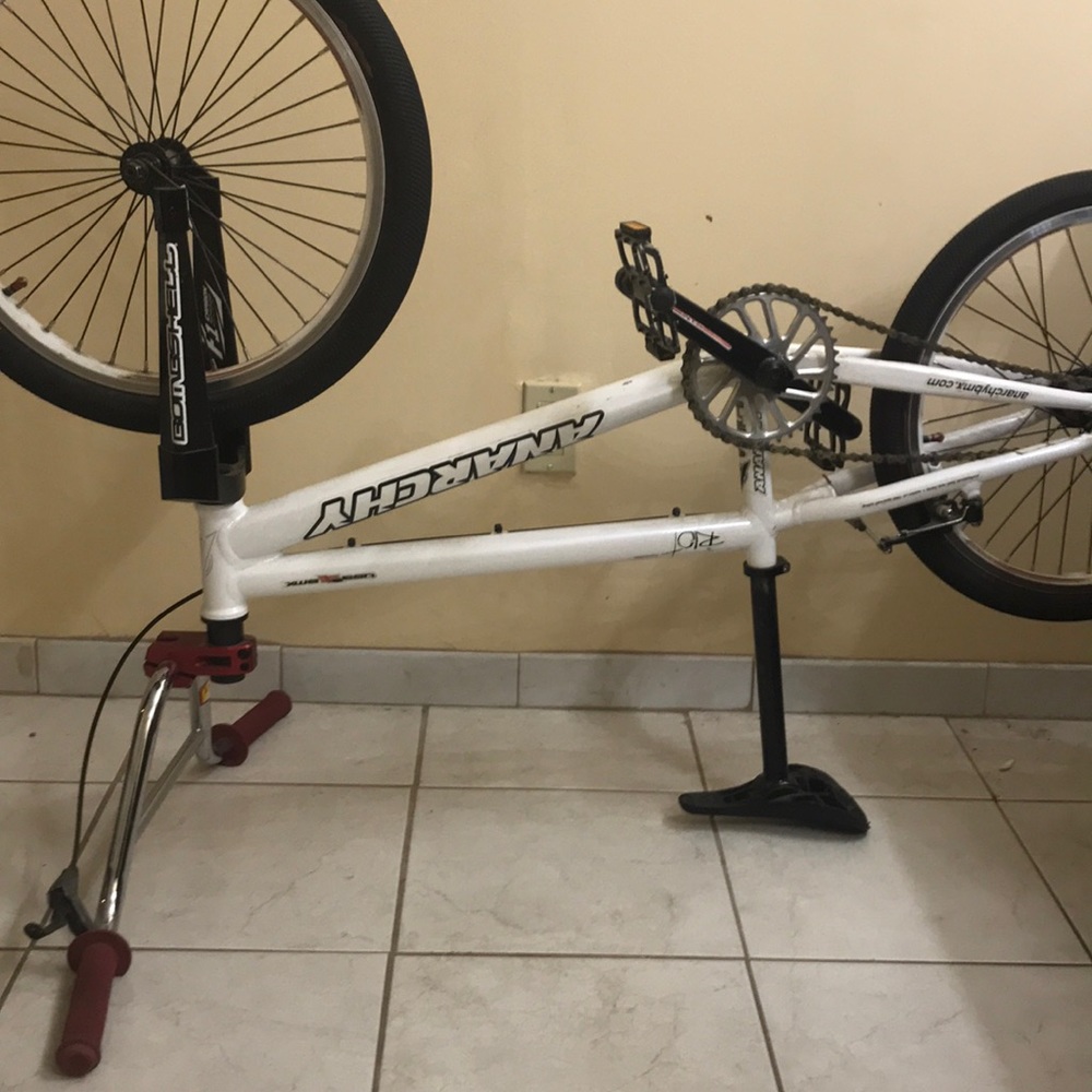 ANARCHY RACE BIKE CUSTOM